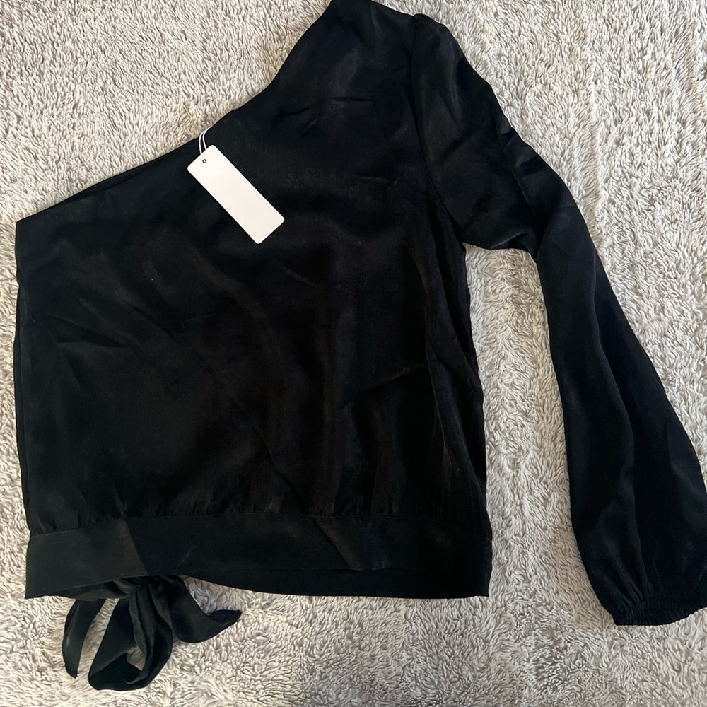 NWT Minuet Petit/one Should Top